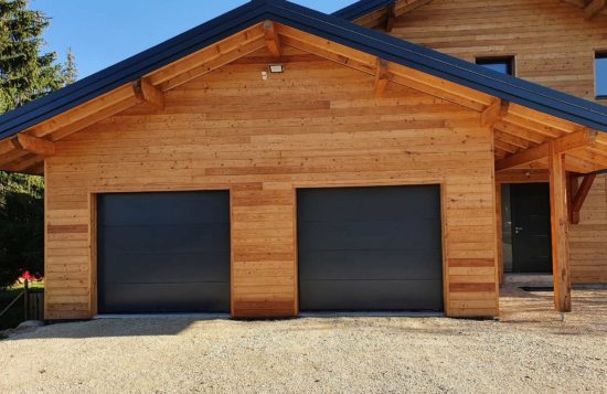 porte-de-garage-sans-rainure-lisse-option-laquage_photo1